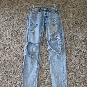 American Eagle light wash jeans, perfect condition! all prices are negotiable!